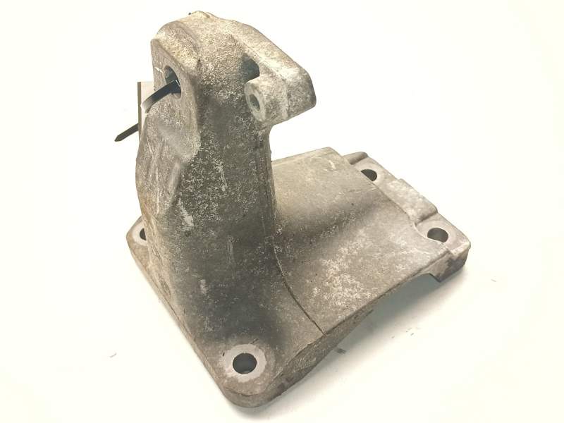 Recambio de soporte motor derecho superior para bmw 1 (f21) 120 d referencia OEM IAM 22116788612  