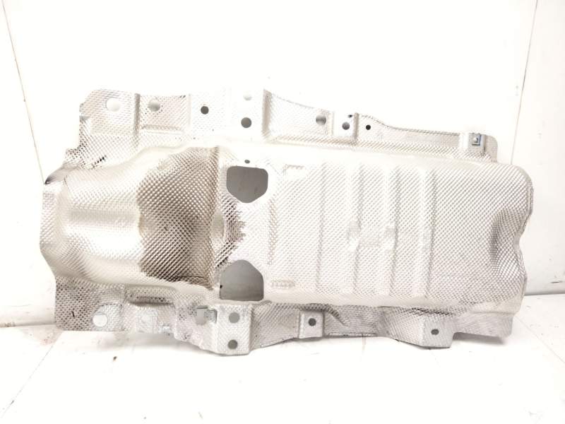 Recambio de cubrecarter para mercedes-benz clase c all-terrain (s206) c 220 d 4-matic (206.214) referencia OEM IAM A2066808202  