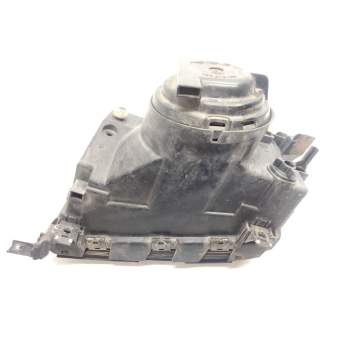 Recambio de faro derecho para audi 100 berlina (c4) 2.5 tdi referencia OEM IAM   
