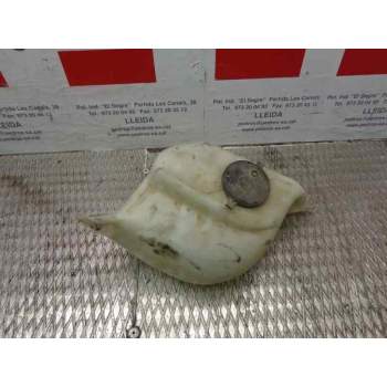 Recambio de deposito limpia para peugeot 309 referencia OEM IAM 9253263180  17523