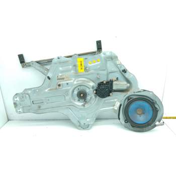 ELEVALUNAS DELANTERO IZQUIERDO 824012F010 