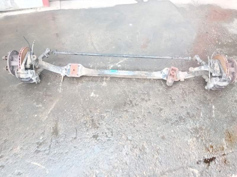 Recambio de puente delantero para nissan atleon 35.13 referencia OEM IAM   