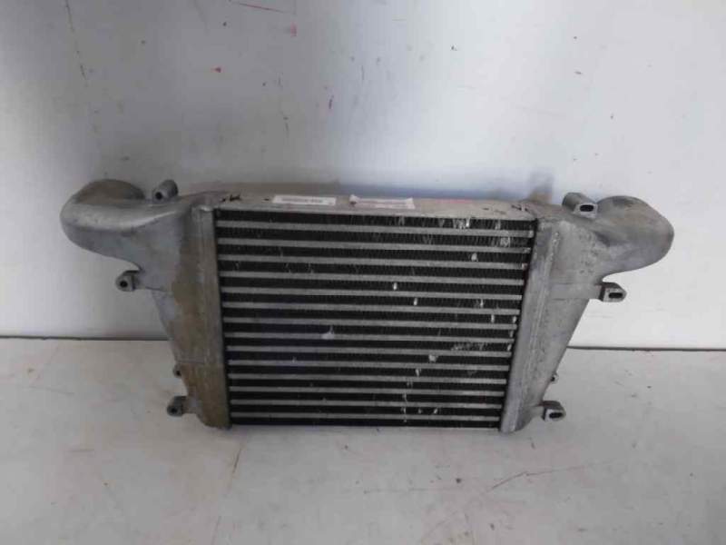 Recambio de intercooler para nissan cabstar 01.04  cabina simple cabina individual referencia OEM IAM 19879005 2200471 BEHR