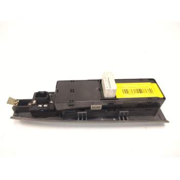 Recambio de mando elevalunas delantero izquierdo para kia cerato i hatchback (ld) 2.0 referencia OEM IAM 621W05560  