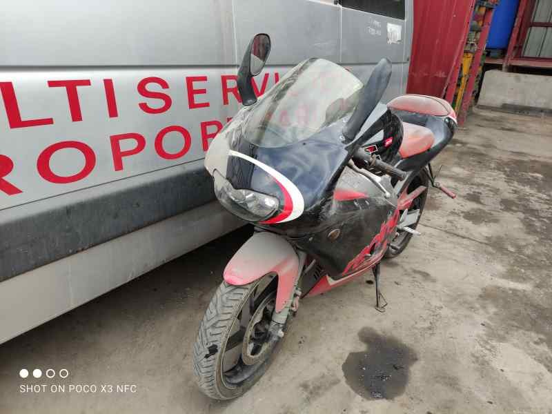 aprilia rs 50 del año 2000