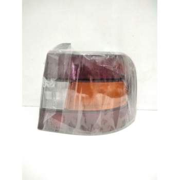 Recambio de piloto trasero derecho para hyundai lantra (j1) referencia OEM IAM 7R011110  42785