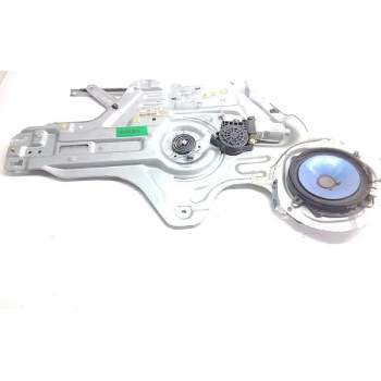 ELEVALUNAS DELANTERO IZQUIERDO 824012F100 