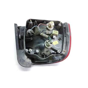 Recambio de piloto trasero derecho para hyundai lantra (j1) referencia OEM IAM 931107  42785