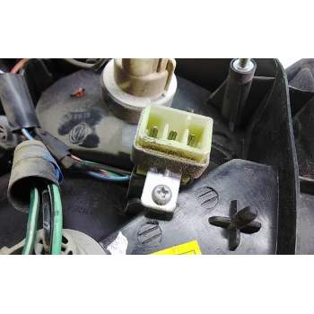 Recambio de piloto trasero derecho para hyundai lantra (j1) referencia OEM IAM 931107  42785