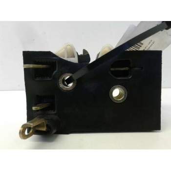 Recambio de cerradura puerta trasera derecha para audi 100 berlina (443) básico referencia OEM IAM 443839016M  