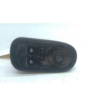 MANDO ELEVALUNAS DELANTERO IZQUIERDO 255704283R 