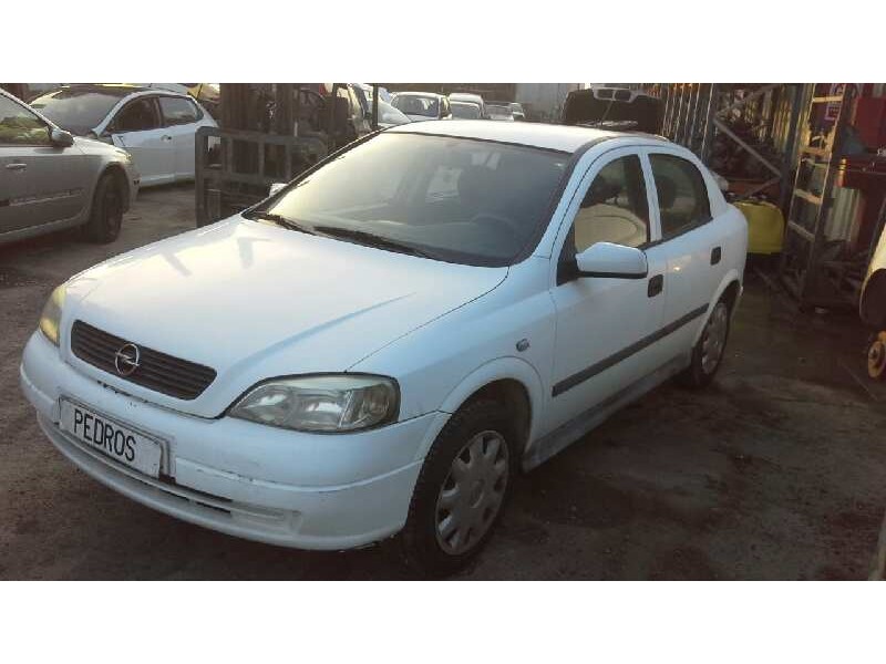 opel astra g berlina del año 1999