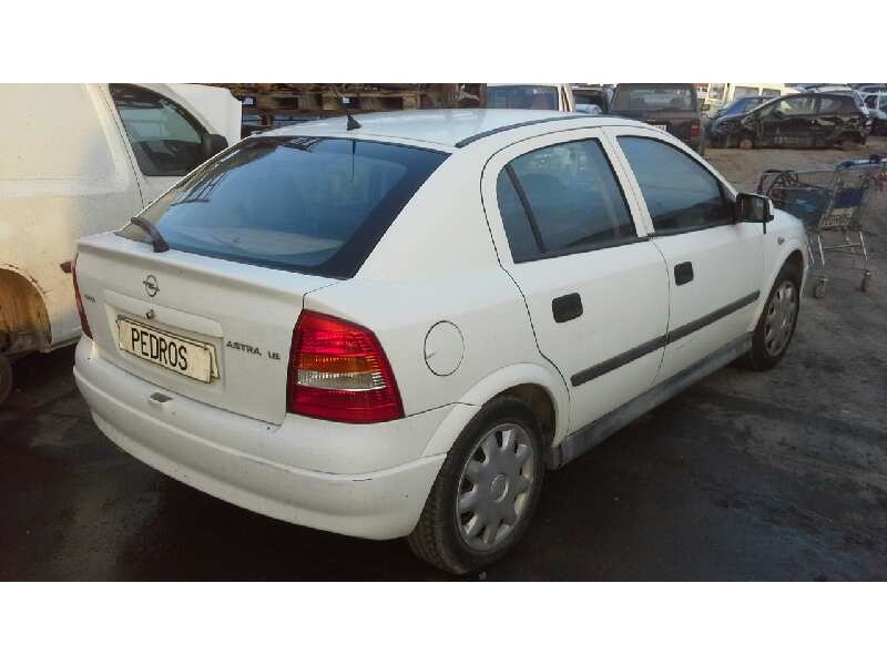 opel astra g berlina del año 1999