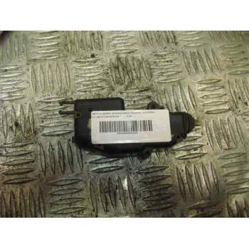 Recambio de motor cierre centralizado trasero izquierdo para peugeot 505 berlina referencia OEM IAM   17864