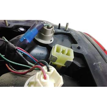 Recambio de piloto trasero izquierdo para hyundai lantra (j1) referencia OEM IAM 2357NA  42786