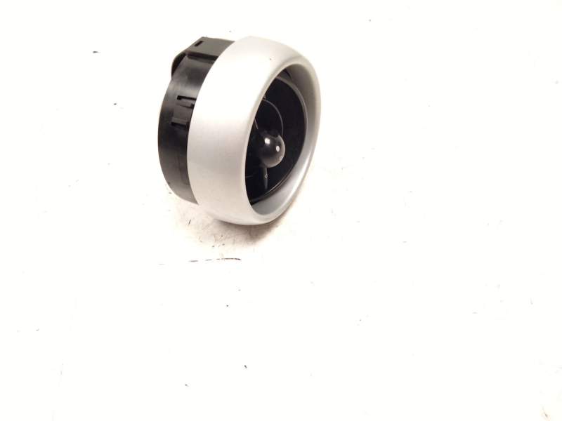 Recambio de aireador central para mini mini (r50, r53) one referencia OEM IAM 680088706  