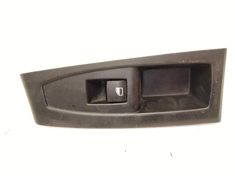 Recambio de mando elevalunas trasero derecho para bmw 2 gran tourer (f46) 218 d referencia OEM IAM 9208107  