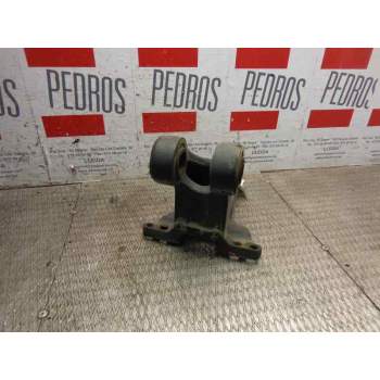 Recambio de soporte de cabina delantero izquierdo para iveco stralis 450 referencia OEM IAM   