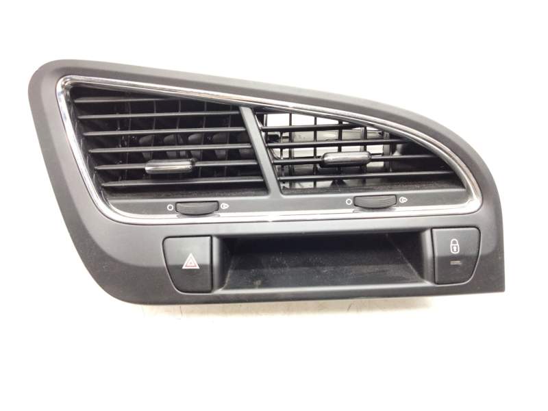 Recambio de rejilla aireadora para peugeot 5008 (0u_, 0e_) 1.6 hdi referencia OEM IAM   