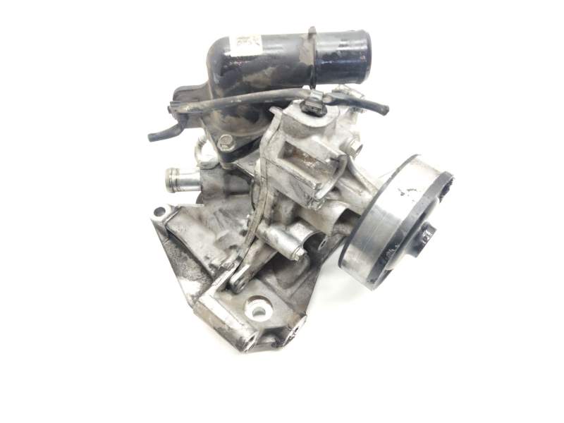 Recambio de bomba agua para mazda 3 (bm, bn) 2.2 d referencia OEM IAM SH0115100  