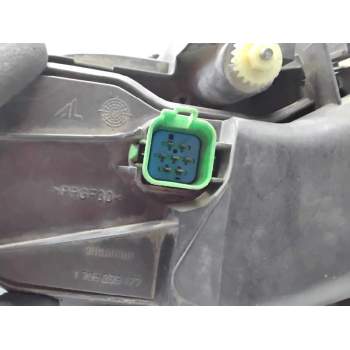 Recambio de faro derecho para ford mondeo berlina (ge) ambiente referencia OEM IAM 1435619  
