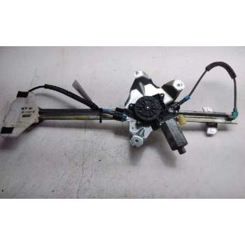 ELEVALUNAS DELANTERO DERECHO 2T14V23200BH 