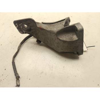 Recambio de soporte motor derecho superior para bmw 5 (e60) 530 d referencia OEM IAM 22116777056  