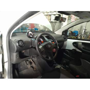 toyota aygo (_b1_) del año 2013