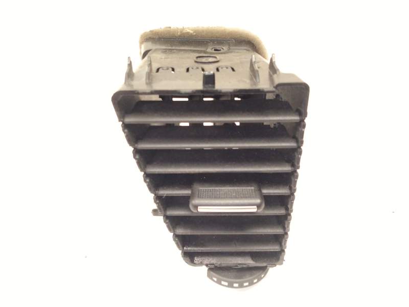 Recambio de aireador izquierdo para seat leon sc (5f5) 1.2 tsi referencia OEM IAM 5F1819110  