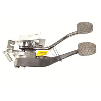 Recambio de pedal embrague para bmw 3 (f30, f80) 318 d xdrive referencia OEM IAM   