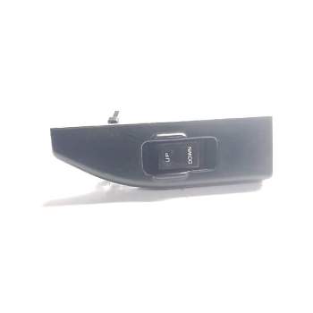 Recambio de mando elevalunas trasero derecho para nissan terrano (wd21) freeway referencia OEM IAM 8296083G00  