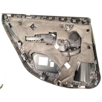 Recambio de guarnecido puerta trasera derecha para bmw 2 gran tourer (f46) 218 d referencia OEM IAM 8251370  