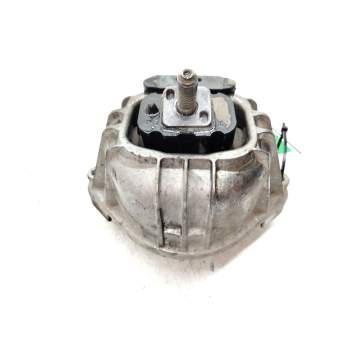 SOPORTE MOTOR DERECHO INFERIOR 676880003 