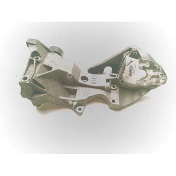 Recambio de soporte bomba inyeccion para audi a4 b7 (8ec) 2.0 tdi referencia OEM IAM 03L903143R  