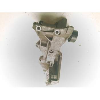 Recambio de soporte bomba inyeccion para audi a4 b7 (8ec) 2.0 tdi referencia OEM IAM 03L903143R  