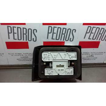 Recambio de piloto trasero derecho para renault 19 hatchback (b/c53) referencia OEM IAM 7700760727 15 20599