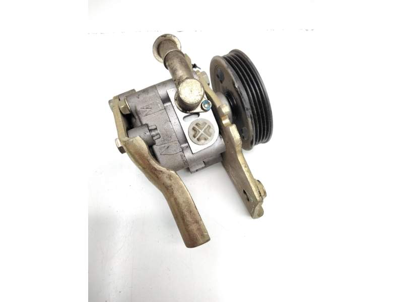 Recambio de bomba direccion para nissan almera tino (v10) 2.0 referencia OEM IAM 7612955110 49110BU500 ZF