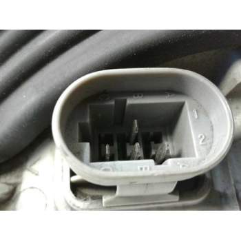 Recambio de faro derecho para renault laguna (b56) 2.0 rt (b56c/h/l) referencia OEM IAM 7701038262  