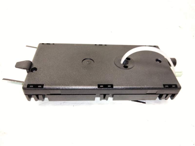 Recambio de antena para bmw 2 gran tourer (f46) 218 d referencia OEM IAM 9352601  