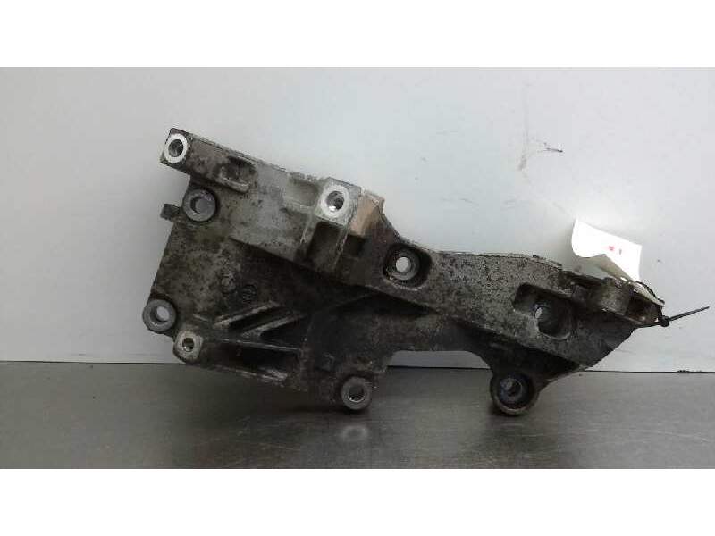 Recambio de soporte alternador para skoda fabia familiar (6y5) classic referencia OEM IAM 045903143E  