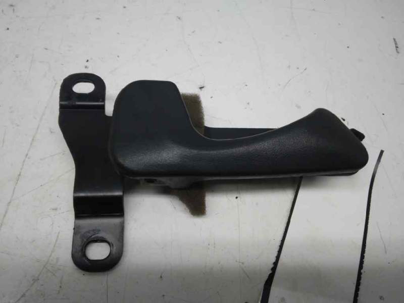 Recambio de maneta interior trasera izquierda para mitsubishi galloper (hyundai) 2.5 td (3-ptas.) referencia OEM IAM   