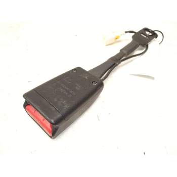 Recambio de enganche delantero derecho para citroën c4 berlina exclusive referencia OEM IAM 96748384  
