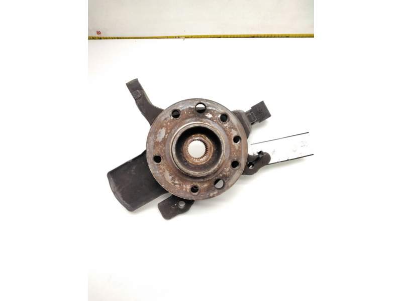 Recambio de mangueta delantera derecha para opel astra h ber. 1.7 16v cdti referencia OEM IAM 13156048  