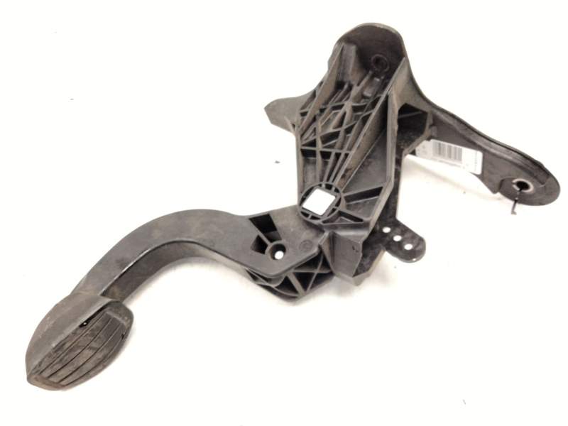 Recambio de pedal embrague para peugeot 2008 i (cu_) 1.2 thp 130 / puretech 130 referencia OEM IAM 9824262180  