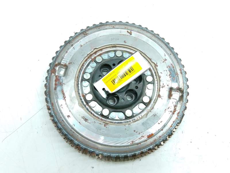 Recambio de volante motor para dacia bisgster referencia OEM IAM 123103636R  