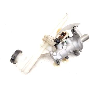 Recambio de bomba freno para peugeot 2008 i (cu_) 1.2 thp 130 / puretech 130 referencia OEM IAM 1643581380  