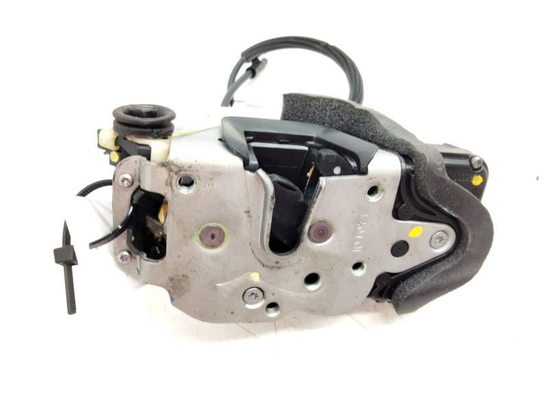 Recambio de cerradura puerta trasera derecha para opel insignia sports tourer cosmo referencia OEM IAM 13503808  