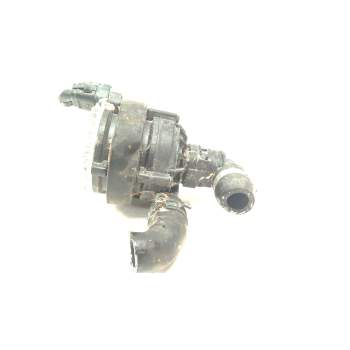 Recambio de bomba agua electrica para dacia bisgster referencia OEM IAM 039202452C  