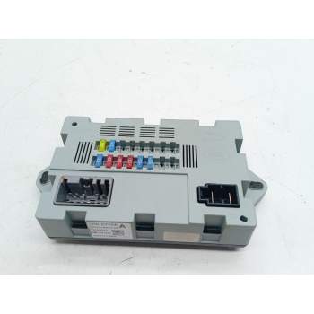 CAJA FUSIBLES CPLA14Q073AA 