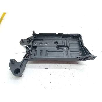 Recambio de soporte bateria para volkswagen t-roc (a11, d11) 1.5 tsi referencia OEM IAM 5Q0915331K  